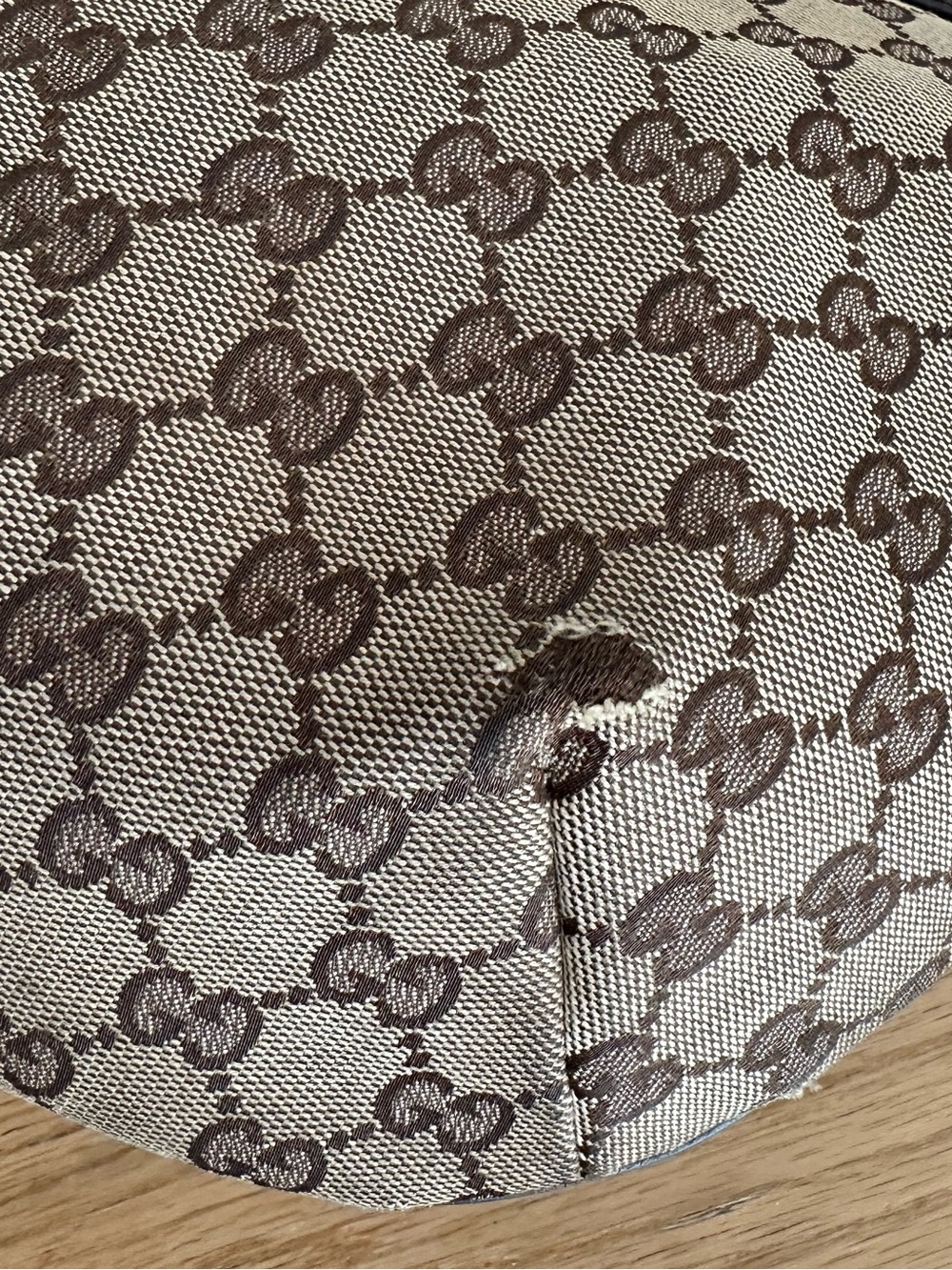 Gucci Cherry Line Crossbody Bag - Picture 12 of 16